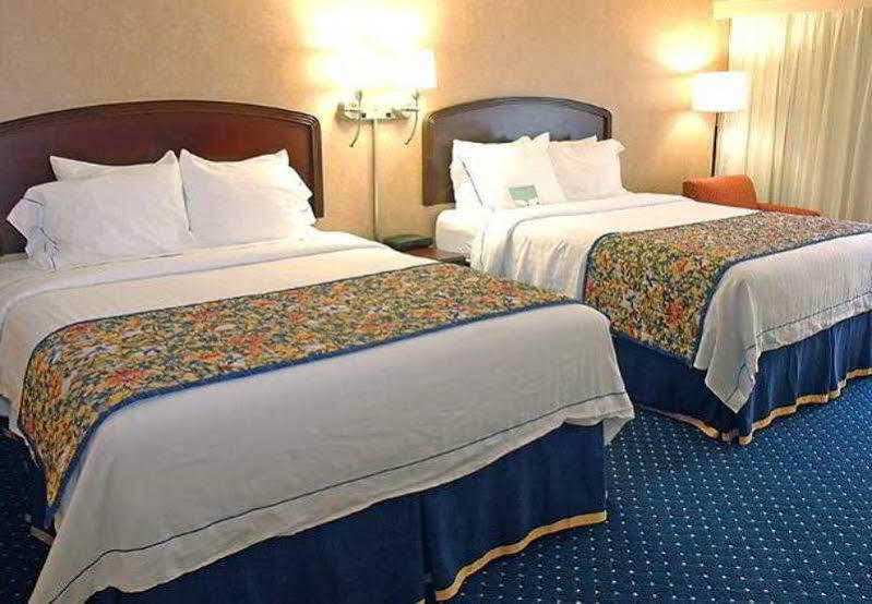 Hotel Courtyard Indianapolis Northwest Zewnętrze zdjęcie